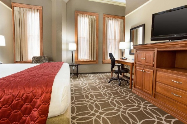 Drury Inn & Suites San Antonio Riverwalk image 12