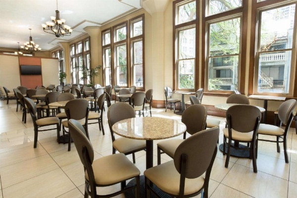 Drury Inn & Suites San Antonio Riverwalk image 8